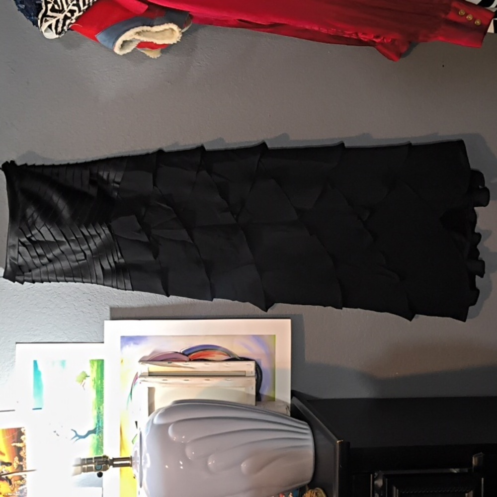 Tadashi Shoji black Silk Mermaid Pleated Dress